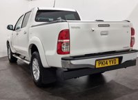 USED 2014 14 TOYOTA HI-LUX 3.0 INVINCIBLE 4X4 D-4D DCB 169 BHP Striking Pure White, Full black leather interior