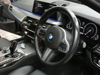 USED 2019 19 BMW 5 SERIES 2.0 530E M SPORT 4d 249 BHP SAT NAV LEATHER HEATED CRUISE VAT Q 1 OWNER SERVICE HISTORY 6 MONTHS GOLD WARRANTY