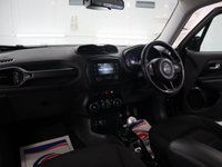 USED 2016 66 JEEP RENEGADE 1.6 M-JET DAWN OF JUSTICE 5d 118 BHP ABSOLUTLEY STUNNING SPECIAL EDITION IN CARBON BLACK