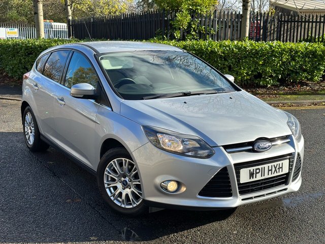 2011 11 Ford Focus 1.6 TITANIUM 5d 124 BHP