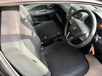 USED 2012 62 SEAT MII 1.0 SPORT 5d 74 BHP ONLY 25,600 MILES//REAR PARK SENSORS//PRIVACY GLASS//ALLOYS//AIRCON//FRONT FOGS//LEATHER BOUND STEERING WHEEL//GROUP 2 INSURANCE//20 POUND ROAD TAX ONLY 25,600 MILES//REAR PARK SENSORS//PRIVACY GLASS//ALLOYS//AIRCON//FRONT FOGS//LEATHER BOUND STEERING WHEEL//GROUP 2 INSURANCE//20 POUND ROAD TAX