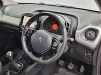 USED 2015 15 PEUGEOT 108 1.2 ALLURE 3d 82 BHP 23868 Miles , High gloss black