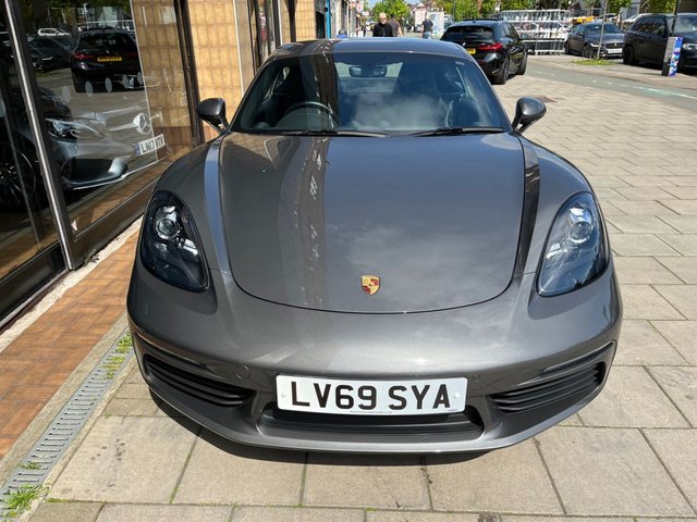 2019 69 Porsche 718 2.0 CAYMAN PDK 2d 296 BHP
