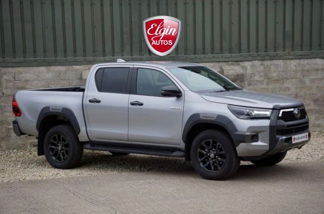 2022 72 Toyota Hilux Invincible X Double Cab 4WD 2.8 D-4D Auto ( 204 bhp )