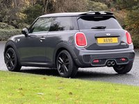 USED 2017 66 MINI HATCH COOPER 2.0 Cooper S 3dr (JCW Chili Pack / Panoramic Sunroof) JCT Kit Black Alloys Roof & Mirrors