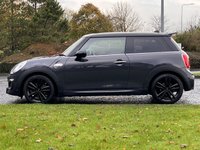 USED 2017 66 MINI HATCH COOPER 2.0 Cooper S 3dr (JCW Chili Pack / Panoramic Sunroof) JCT Kit Black Alloys Roof & Mirrors