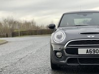 USED 2017 66 MINI HATCH COOPER 2.0 Cooper S 3dr (JCW Chili Pack / Panoramic Sunroof) JCT Kit Black Alloys Roof & Mirrors