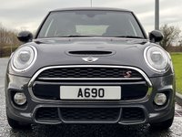 USED 2017 66 MINI HATCH COOPER 2.0 Cooper S 3dr (JCW Chili Pack / Panoramic Sunroof) JCT Kit Black Alloys Roof & Mirrors