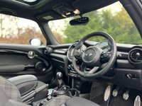 USED 2017 66 MINI HATCH COOPER 2.0 Cooper S 3dr (JCW Chili Pack / Panoramic Sunroof) JCT Kit Black Alloys Roof & Mirrors