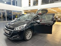 USED 2015 65 PEUGEOT 208 1.6 BLUE HDI S/S ALLURE 5d 100 BHP CRUISE CONTROL, PARKING SENSORS