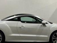 USED 2015 15 PEUGEOT RCZ 2.0 HDI GT 2d 163 BHP Striking RCZ Pearlescent white, full extended black leather