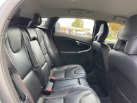 USED 2015 15 VOLVO V40 1.6 D2 CROSS COUNTRY LUX NAV 5d 113 BHP 