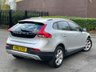 USED 2015 15 VOLVO V40 1.6 D2 CROSS COUNTRY LUX NAV 5d 113 BHP 