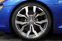 USED 2011 11 AUDI R8 5.2 SPYDER V10 QUATTRO 2d 519 BHP RARE MANUAL V10, STUNNING CAR