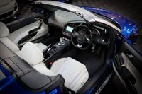 USED 2011 11 AUDI R8 5.2 SPYDER V10 QUATTRO 2d 519 BHP RARE MANUAL V10, STUNNING CAR