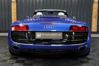 USED 2011 11 AUDI R8 5.2 SPYDER V10 QUATTRO 2d 519 BHP RARE MANUAL V10, STUNNING CAR