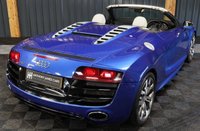 USED 2011 11 AUDI R8 5.2 SPYDER V10 QUATTRO 2d 519 BHP RARE MANUAL V10, STUNNING CAR