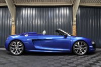 USED 2011 11 AUDI R8 5.2 SPYDER V10 QUATTRO 2d 519 BHP RARE MANUAL V10, STUNNING CAR