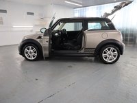 USED 2013 62 MINI HATCH COOPER 1.6 COOPER D 3d 112 BHP WITH OVER &pound;4000 OF FACTORY EXTRAS THIS IS A GREAT CAR