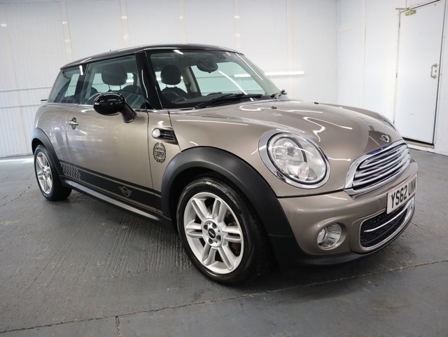 2013 62 MINI Hatch Cooper 1.6 COOPER D 3d 112 BHP
