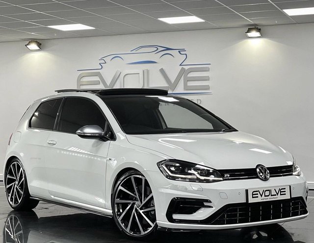 2019 19 Volkswagen Golf 2.0 R TSI 4MOTION DSG 3d 296 BHP
