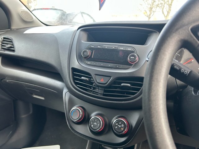 2017 Vauxhall Viva 1L Se 5dr - Photo 9