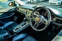 USED 2014 64 PORSCHE MACAN 3.6 TURBO PDK 5d 400 BHP PAN ROOF+ BOSE + FSH+ CARBON