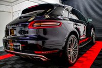 USED 2014 64 PORSCHE MACAN 3.6 TURBO PDK 5d 400 BHP PAN ROOF+ BOSE + FSH+ CARBON
