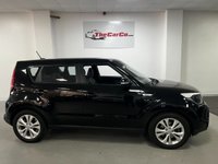 USED 2015 15 KIA SOUL 1.6 CRDI CONNECT PLUS 5d 126 BHP * ALLOY WHEELS * CLIMATE * NAVIGATION * REVERSING CAMERA *