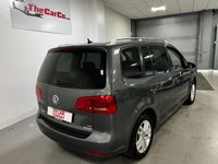 USED 2015 64 VOLKSWAGEN TOURAN 1.6 SE TDI BLUEMOTION TECHNOLOGY 5d 103 BHP * PARK SENSORS * ALLOYS *  PRIVACY * AIR CON * 7 SEATS *