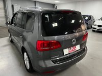 USED 2015 64 VOLKSWAGEN TOURAN 1.6 SE TDI BLUEMOTION TECHNOLOGY 5d 103 BHP * PARK SENSORS * ALLOYS *  PRIVACY * AIR CON * 7 SEATS *