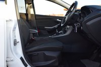 USED 2015 65 FORD FOCUS 1.5 ZETEC TDCI 5d 118 BHP 