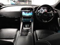 USED 2017 17 JAGUAR F-PACE 3.0 V6 S AWD 5d 296 BHP 