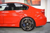 USED 2017 17 BMW M3 3.0 M3 4d 426 BHP ROSSO CORSA / M PERF EXHAUST