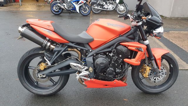 2010 10 Triumph Street Triple 675cc Street Triple R Naked Sports Tourer