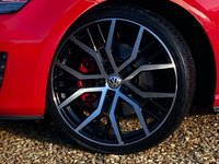 USED 2015 15 VOLKSWAGEN GOLF 2.0 GTI LAUNCH DSG 3d 218 BHP 