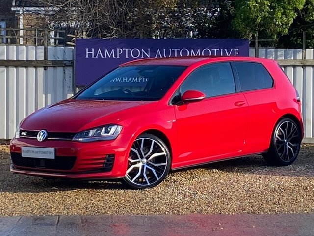 2015 15 Volkswagen Golf 2.0 GTI LAUNCH DSG 3d 218 BHP
