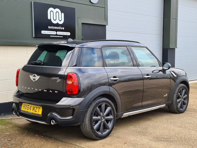 View our MINI COUNTRYMAN