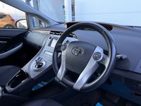 USED 2013 63 TOYOTA PRIUS 1.8 T SPIRIT VVT-I  5d 99 BHP FULL SERVICE HISTORY + HEADS UP DISPLAY + SAT NAV + REAR CAMERA