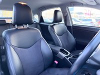 USED 2013 63 TOYOTA PRIUS 1.8 T SPIRIT VVT-I  5d 99 BHP FULL SERVICE HISTORY + HEADS UP DISPLAY + SAT NAV + REAR CAMERA