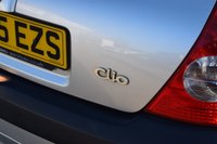 USED 2005 05 RENAULT CLIO 1.1 EXPRESSION 16V 5d 75 BHP 