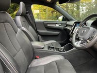 USED 2019 69 VOLVO XC40 2.0 D4 R-DESIGN PRO AWD 5d 188 BHP ZERO DEPOSIT FINANCE AVAILABLE