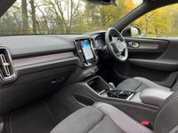 USED 2019 69 VOLVO XC40 2.0 D4 R-DESIGN PRO AWD 5d 188 BHP ZERO DEPOSIT FINANCE AVAILABLE