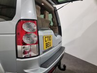 USED 2010 10 LAND ROVER DISCOVERY 3.0 4 TDV6 HSE 5d 245 BHP Striking Zermatt Slver