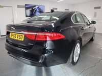 USED 2015 65 JAGUAR XF 2.0 PORTFOLIO 4d 177 BHP Celestial Black Pearl WITH IVORY LEATHER TRIM AND FULLY LOADED