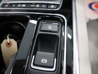 USED 2015 65 JAGUAR XF 2.0 PORTFOLIO 4d 177 BHP Celestial Black Pearl WITH IVORY LEATHER TRIM AND FULLY LOADED