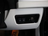 USED 2015 65 JAGUAR XF 2.0 PORTFOLIO 4d 177 BHP Celestial Black Pearl WITH IVORY LEATHER TRIM AND FULLY LOADED