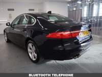 USED 2015 65 JAGUAR XF 2.0 PORTFOLIO 4d 177 BHP Celestial Black Pearl WITH IVORY LEATHER TRIM AND FULLY LOADED