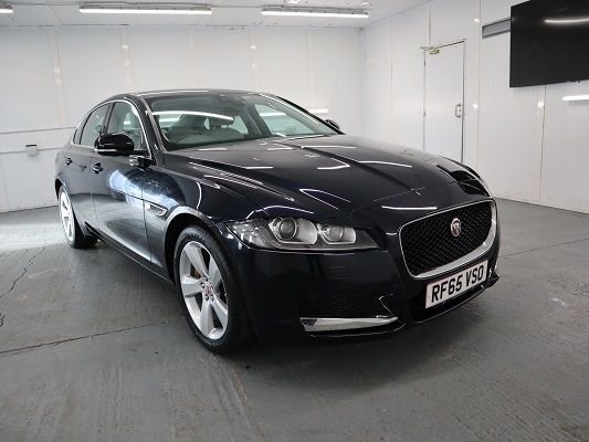 2015 65 Jaguar Xf 2.0 PORTFOLIO 4d 177 BHP