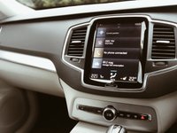 USED 2017 17 VOLVO XC90 2.0 D5 POWERPULSE MOMENTUM AWD 5d 231 BHP Heated Steering Wheel Electric Boot